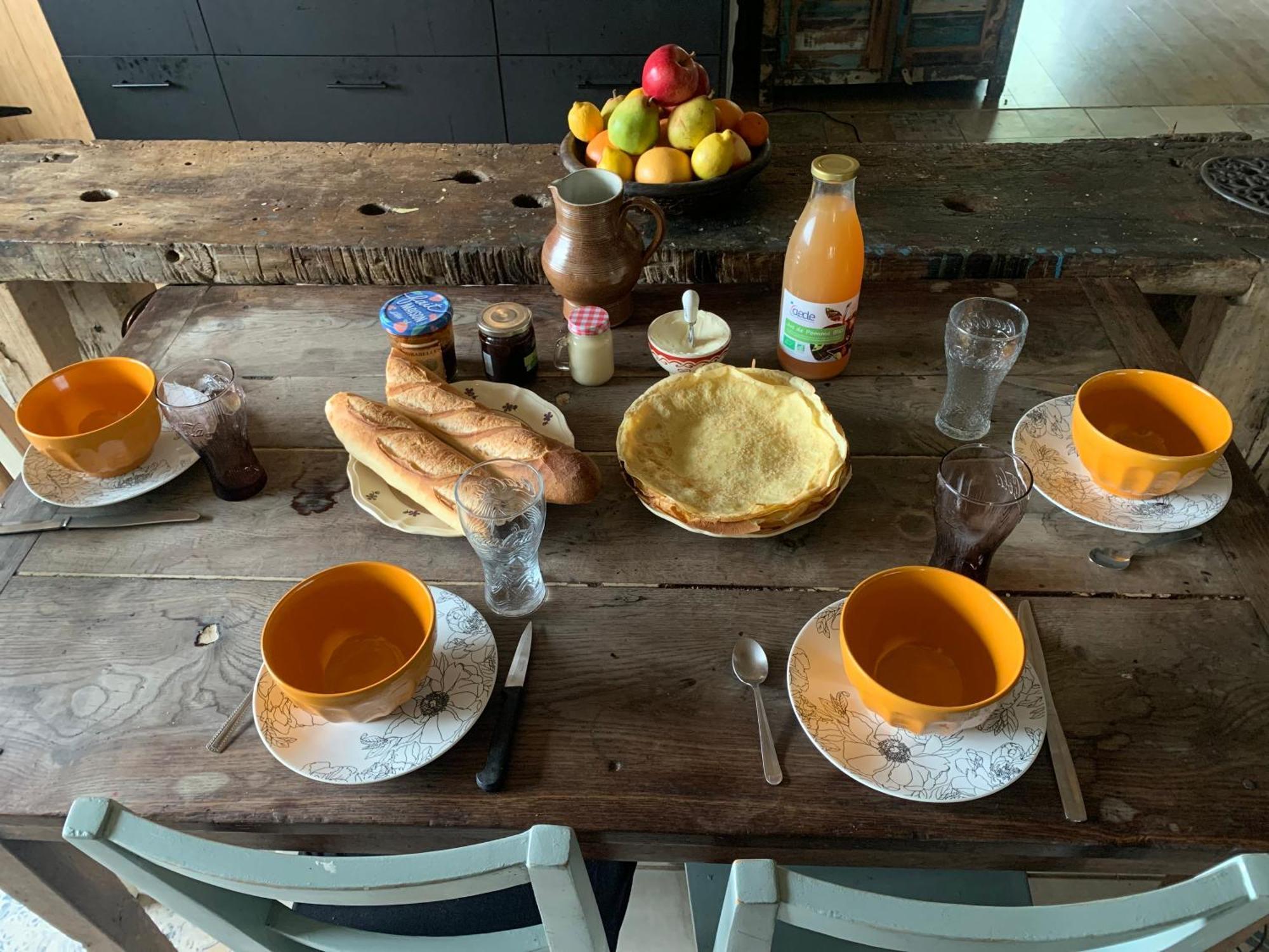 Bed and Breakfast Au Joyeux Lureau Touquin Esterno foto